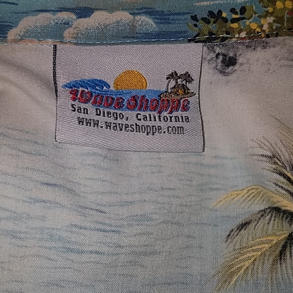 Wave Shoppe Hawaiian Shirt - Picture 5 of 6